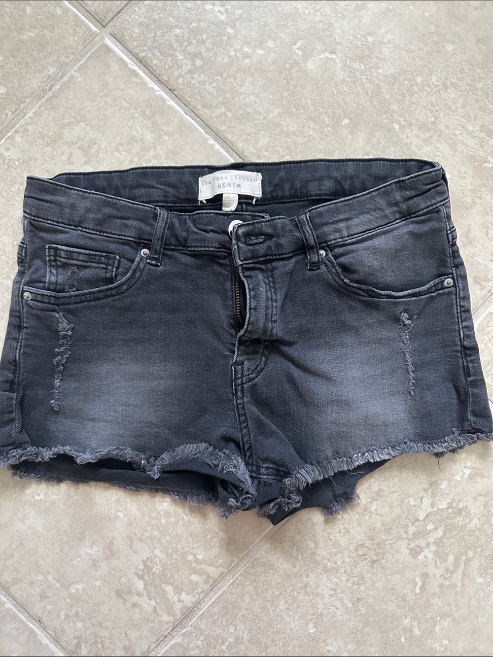New York Laundry Black Frayed Hem Denim Shorts